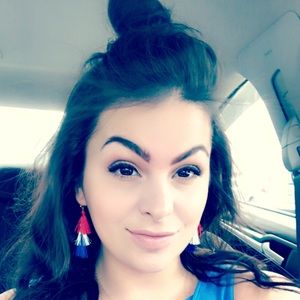 Meet your Posher, Kristen